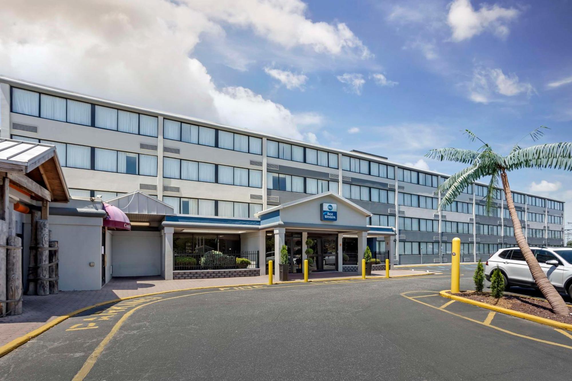 Best Western Rutgers University Hotel East Brunswick Bagian luar foto
