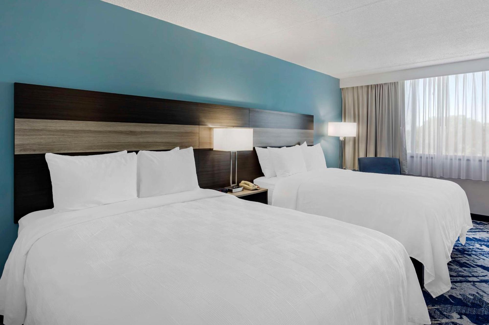 Best Western Rutgers University Hotel East Brunswick Bagian luar foto